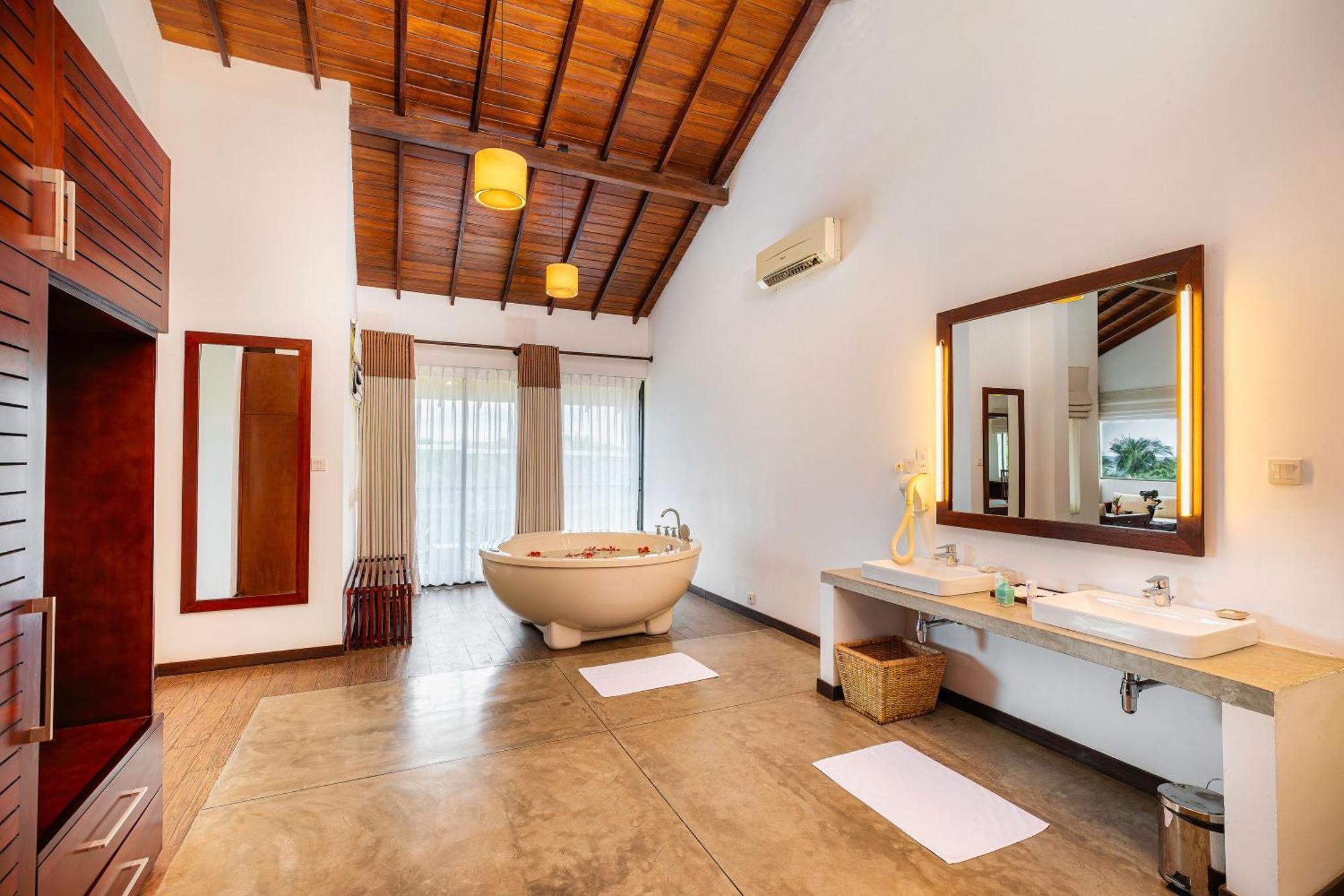 The Calm Resort & Spa Passikudah Kültér fotó