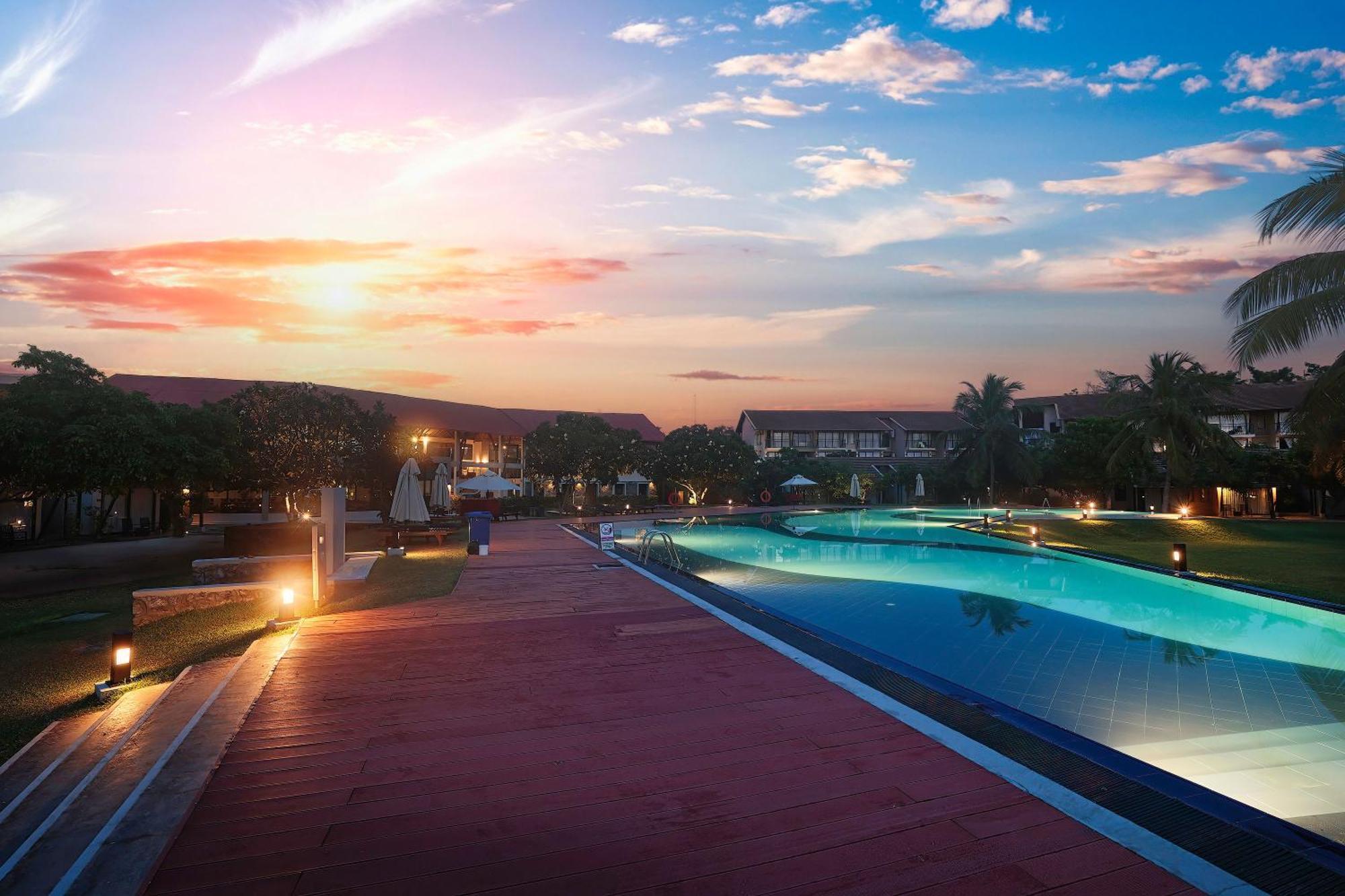 The Calm Resort & Spa Passikudah Kültér fotó